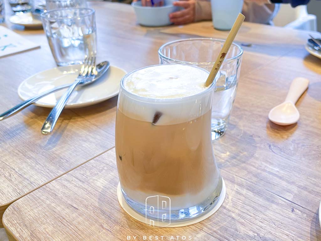 TOK盡興食光－新店裕隆城侘寂風格亞洲融合菜系－拿鐵咖啡