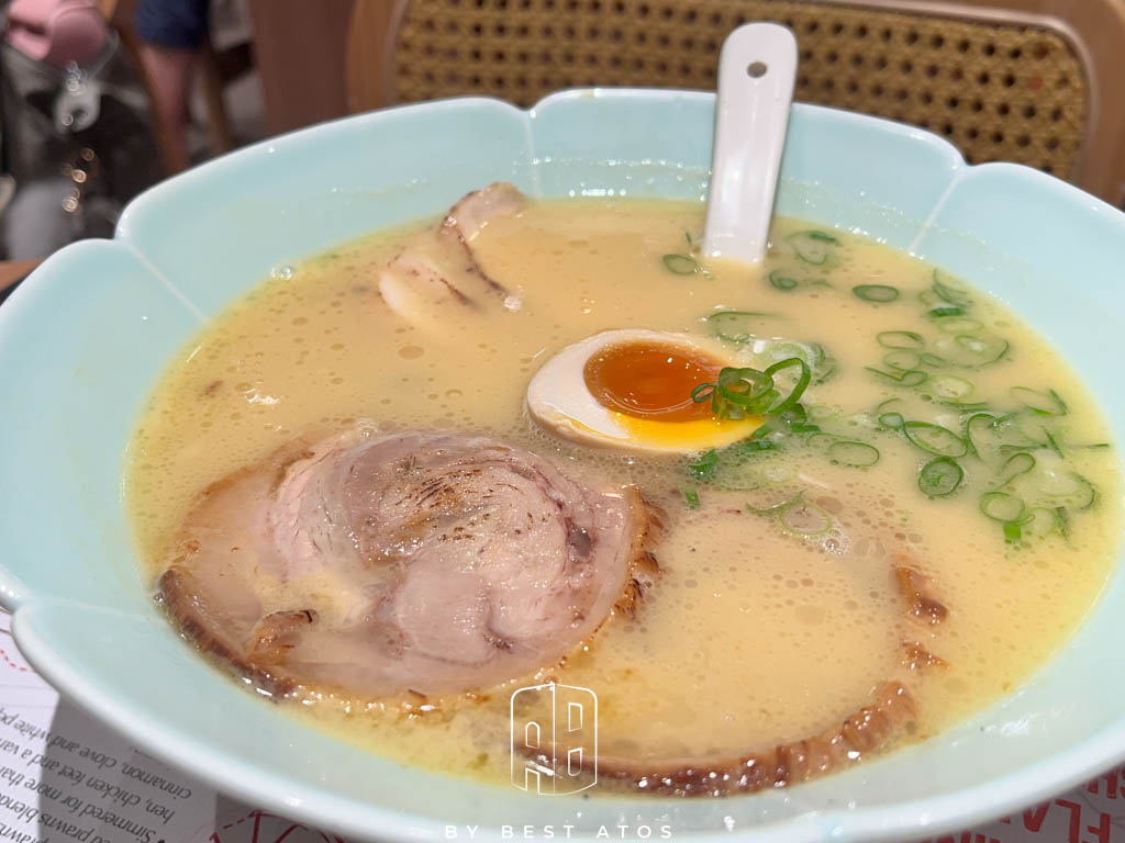 樂蝦拉麵|濃郁蝦湯 x 招牌雞湯,一碗熱騰騰的海陸饗宴 樂蝦拉麵|雙肉雞湯拉麵套餐